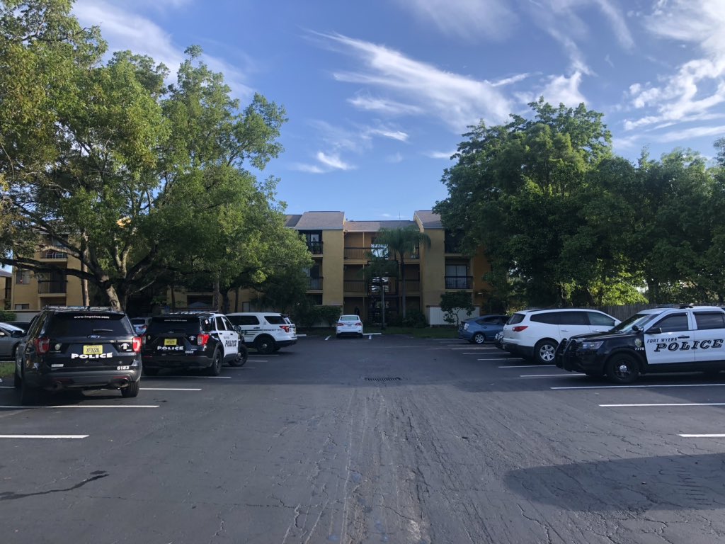 @fortmyerspolice are on scene at the Village Creek condos looking for 24-yr-old Aria Jocelyn Lobl. Police believe she's in danger after finding her cellphone, purse and wallet inside her condo.