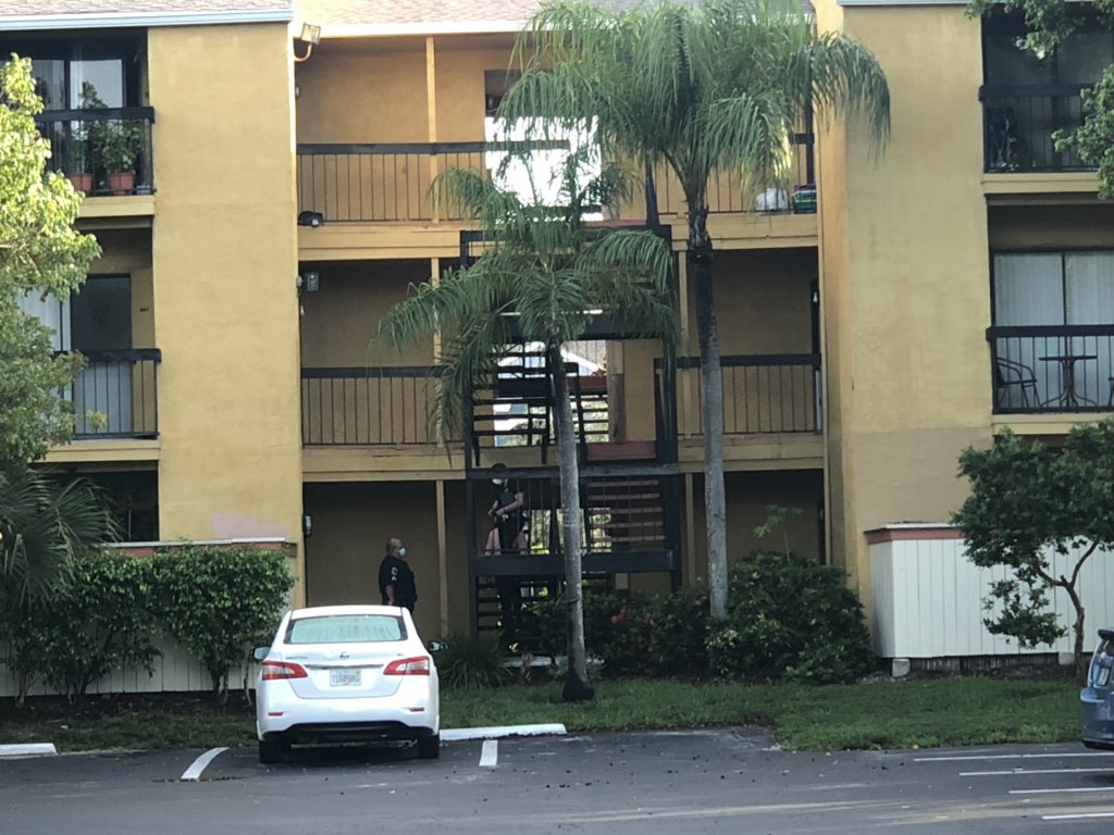 @fortmyerspolice are on scene at the Village Creek condos looking for 24-yr-old Aria Jocelyn Lobl. Police believe she's in danger after finding her cellphone, purse and wallet inside her condo.