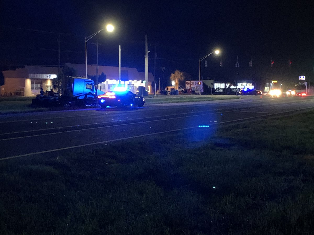 FHP remains on scene of earlier fatal crash on WB HIllsborough Ave & Harney Rd, however traffic can get by. 
