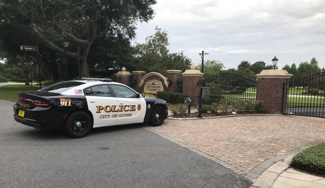 Man accused of fatally beating 2, injuring woman with baseball bat at Windermere home 