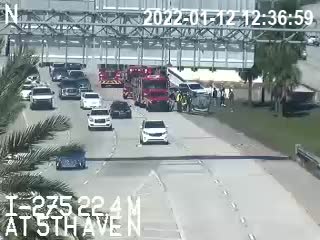 St. Petersburg: Vehicle crash blocking some southbound lanes of I-275 near 5th Avenue N