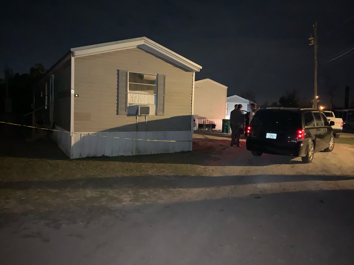 Bay County Sheriff investigators say there was an accidental shooting leaving one young person dead at a house off East Seventh Street in Panama City. Investigators say there is no danger to the public.