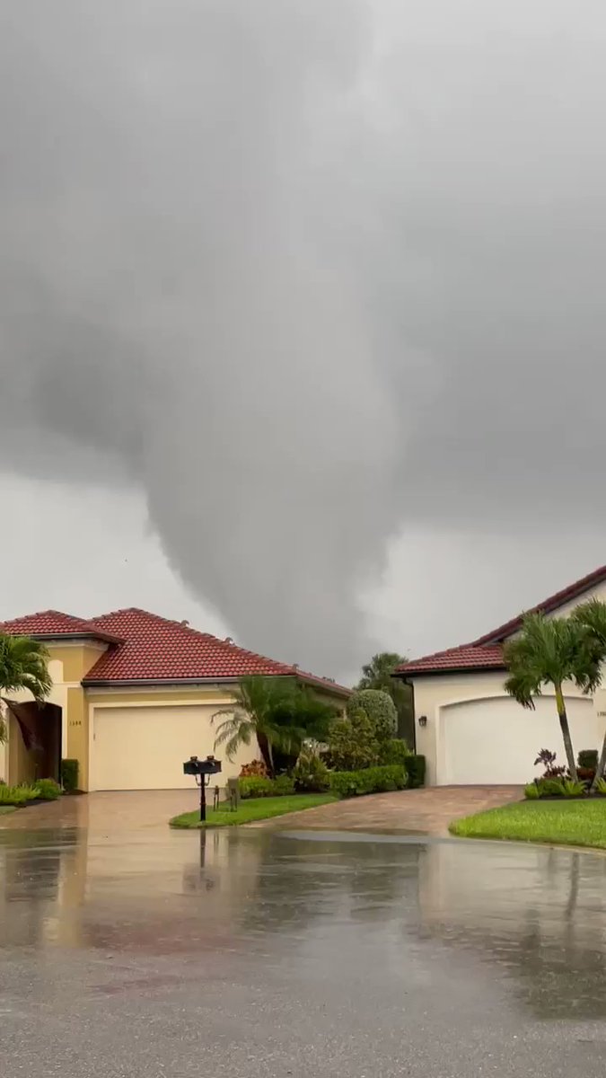 Video of tornado from Artesia community in Naples