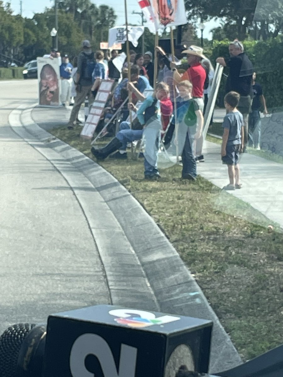 Four children among nine people arrested for trespassing after sitting in front of Planned Parenthood in Fort Myers.