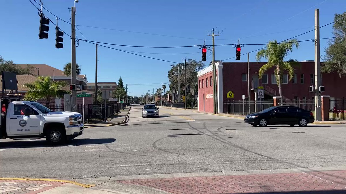 Road barricades around @bethunecookman have been removed following call in threat of bombs.