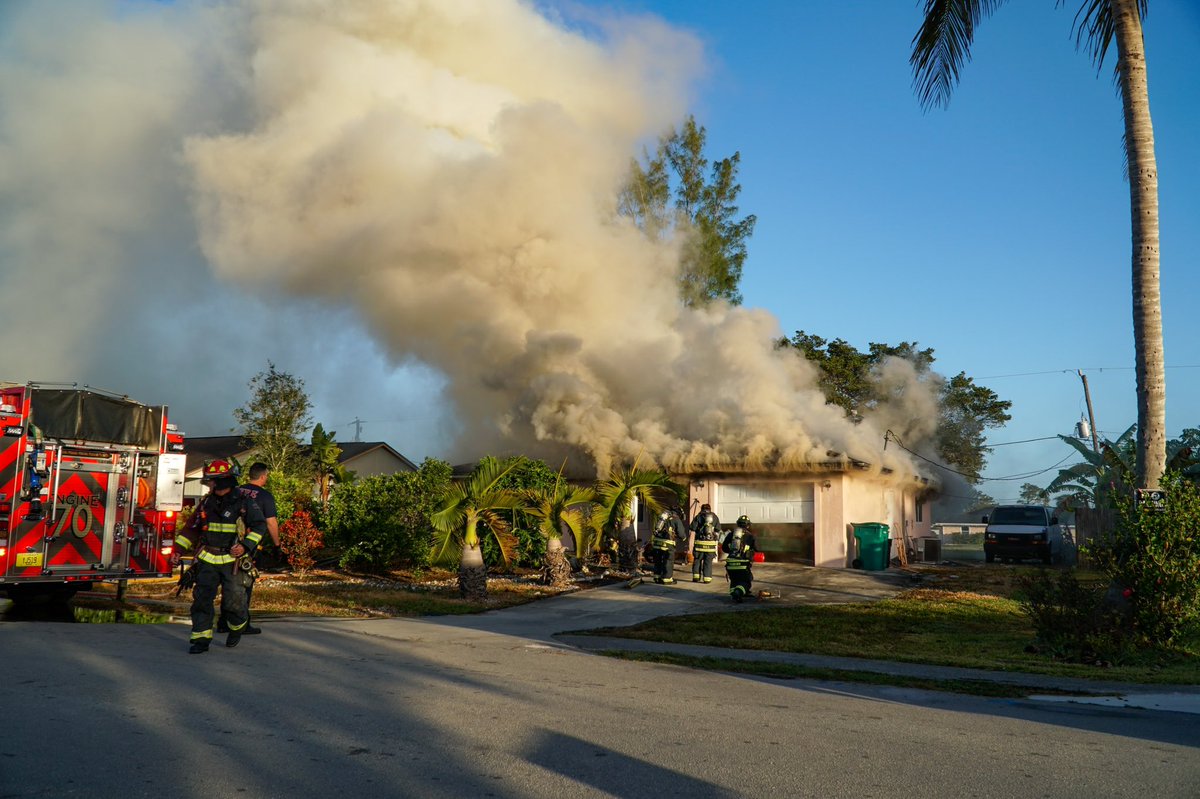 2-alarm fire tears through home in Golden Gate.