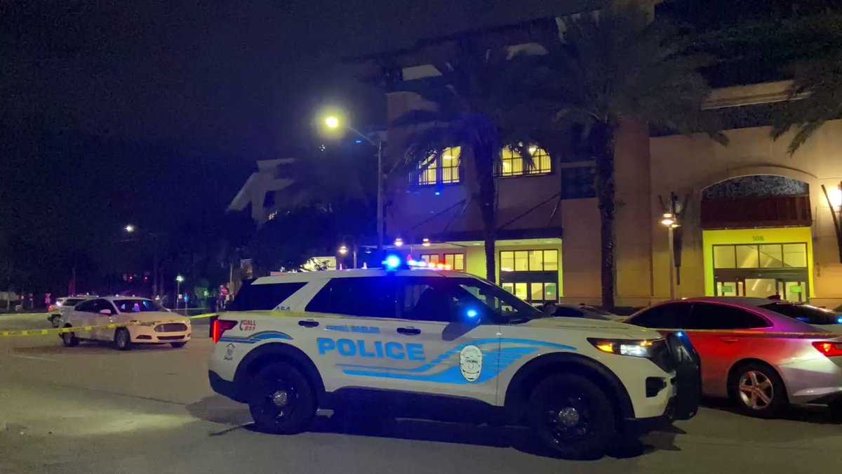 @MiamiDadePD says a man was shot and killed inside of a CoralGables Publix.   Police say the victim was shot after an argument with another customer while waiting in line to pay. Shooter in custody