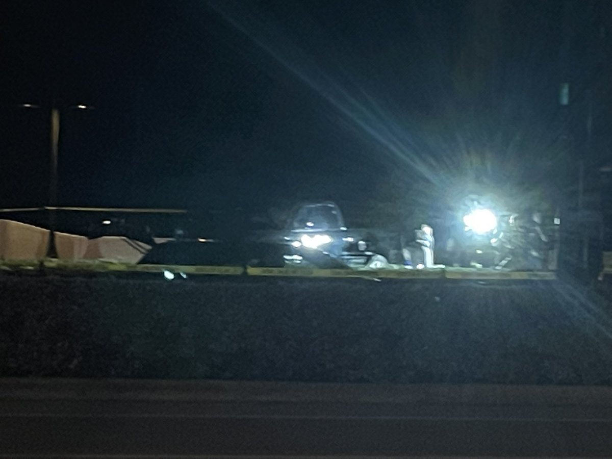 Police investigation happening now in Fort Lauderdale, near Seabreeze Blvd and Harbor Drive.   Police seem to be focused on this Black pick-up truck, pictured below. 