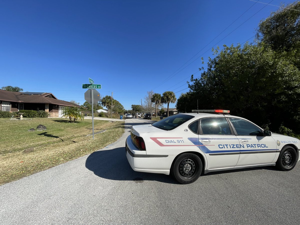 POSSIBLE PIPE BOMB: @PalmBayPD in Airview Ave, off Malabar Rd, for report of suspected pipe bomb. BCSO EOD just arrived. Street blocked, but no other traffic issues. 