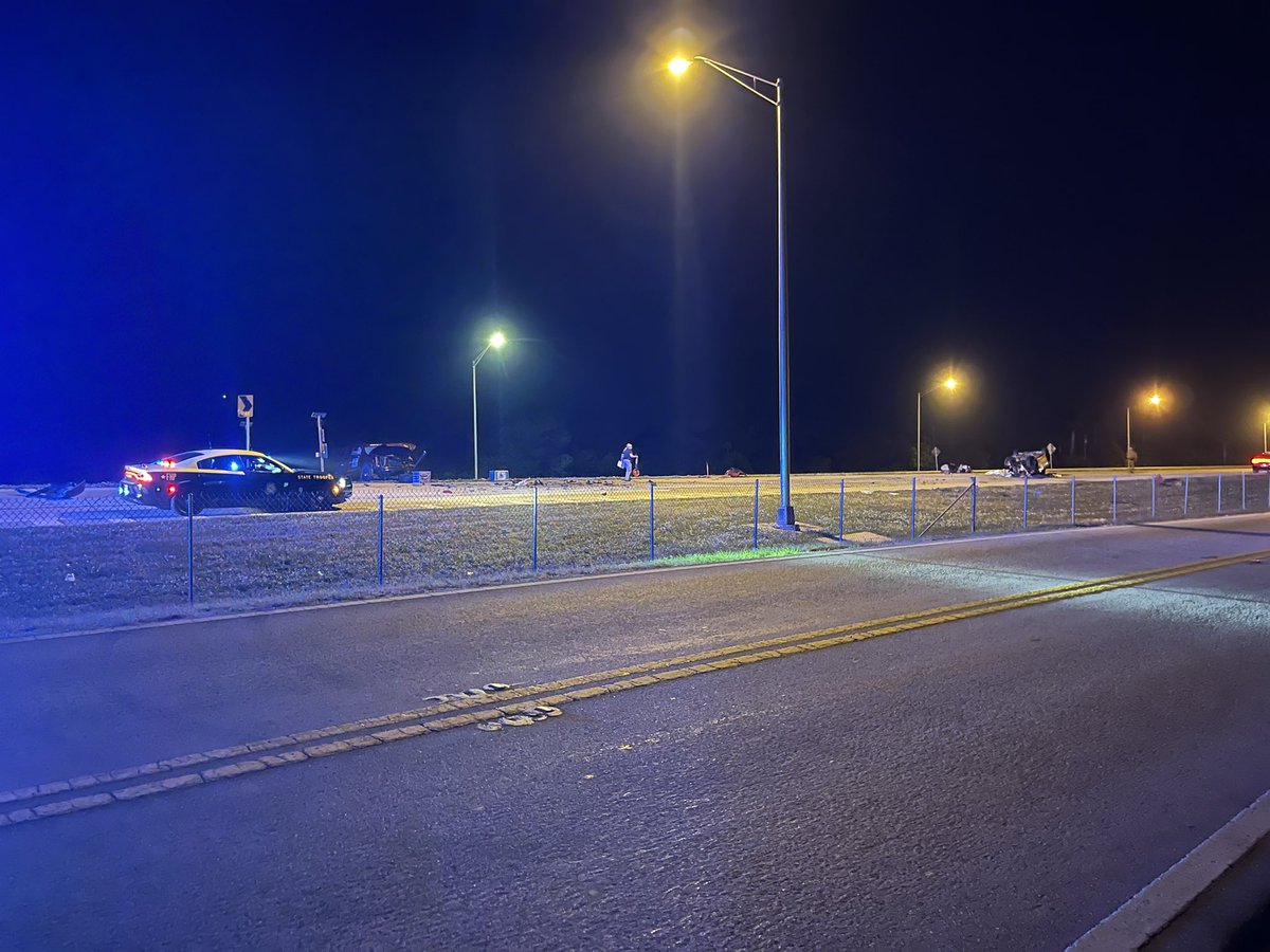 @FHPMiami investigating deadly crash along Okeechobee Road near 178th St. in NW Dade. At least two, possibly three, vehicles involved. One person died at scene.