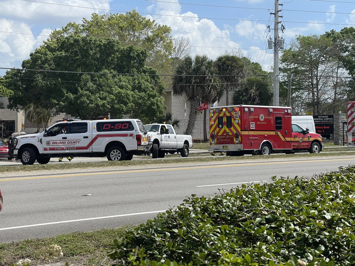 West Melbourne Elementary School for Science evacuated due to nearby gas leak in construction site in front of school on Minton Rd. Students relocated to safe area. 