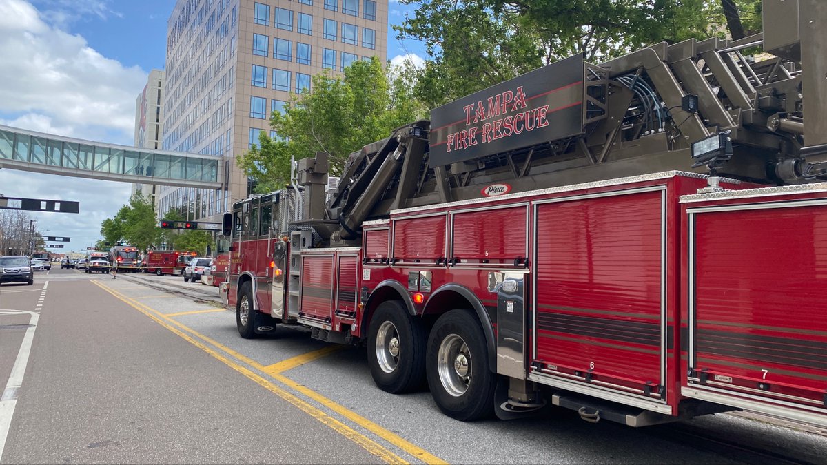 A bomb quad and a hazmat team are responding to the Timberlake Federal Annex Building in downtown Tampa, where a suspicious powder was discovered. 