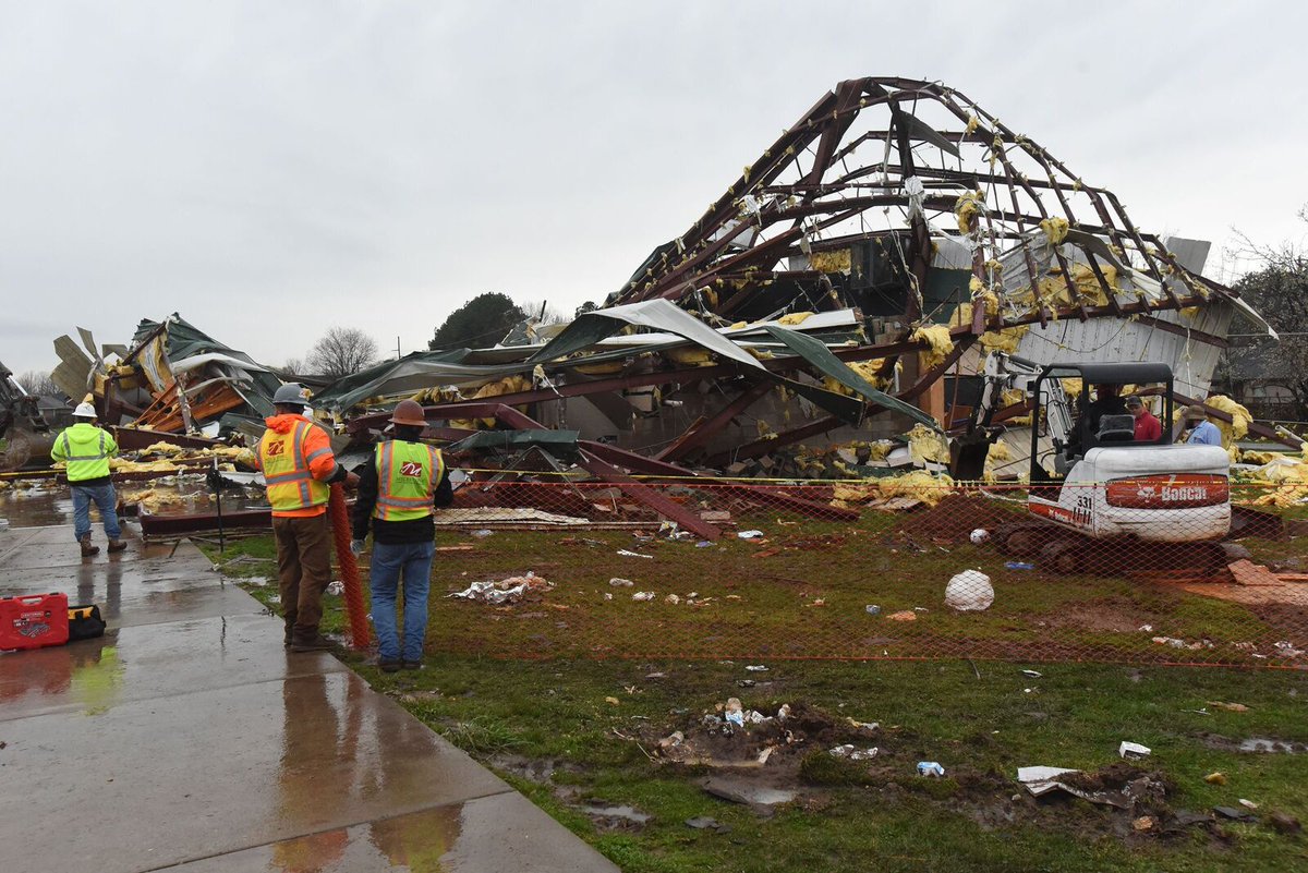 Severe weather pummels Deep South; tornado kills at least 2 people in Florida