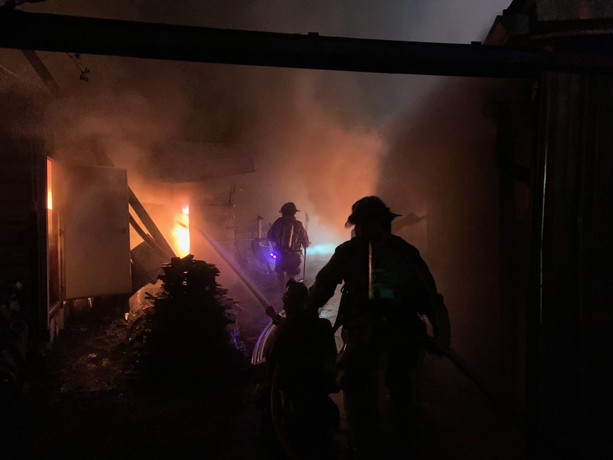 Walton County Fire Rescue is currently fighting a fire engulfing a garage behind a home on Mallet Bayou Road in Freeport. Liberty and Argyle Volunteer Fire Departments are on scene assisting WCFR.   Fortunately, no one was injured in the fire.   Expect heavy smoke in the area