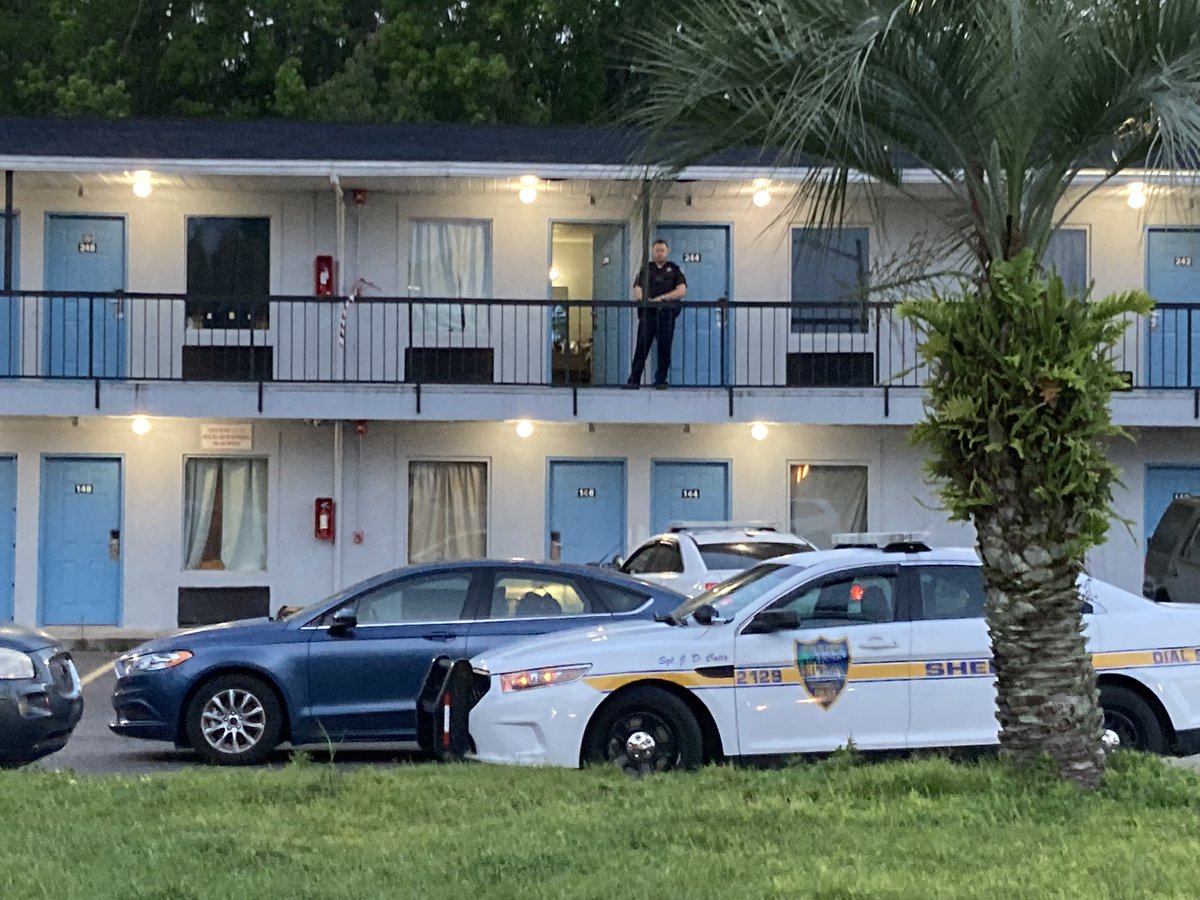 SHOOTING- 8200 Blk of Dix Ellis Trail - @JSOPIO responded early this morning to find a man surfing from a NLT gunshot wound - Police are looking for 2 men who were seen leaving in a white Honda Accord 