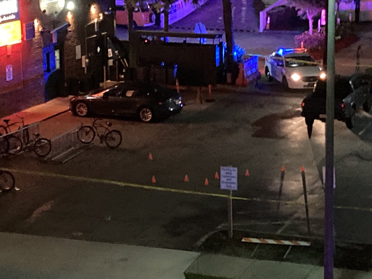 Jax Bch incident at BRIX late last night - police have been here over 5hrs and have the parking lot and 2nd st N sealed off but have released zero information about what happened here 