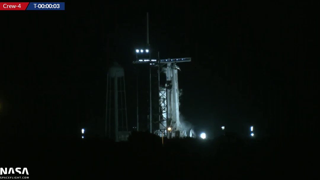 LAUNCH. SpaceX Falcon 9 B1067-4 launches with Crew Dragon Freedom and four astronauts to the ISS.