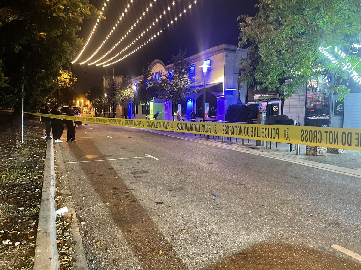 police investigating after a shooting at a nightclub in Fort Lauderdale we're told there were two victims taken to the hospital.