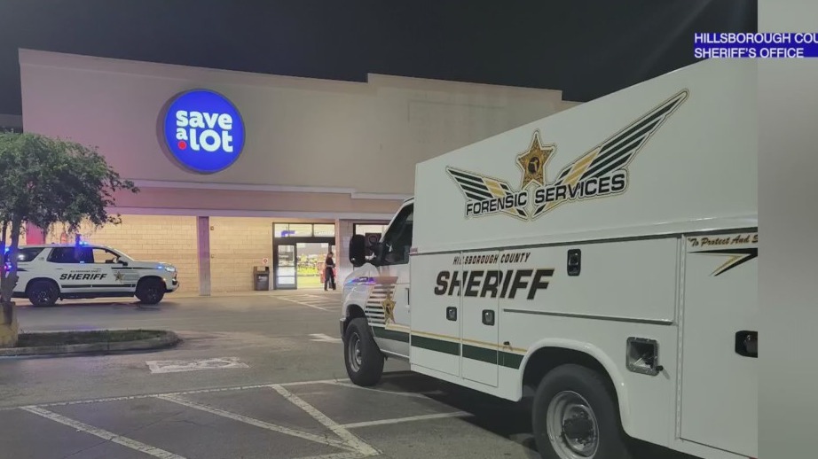 Save A Lot robbery suspects at large after shooting at deputies