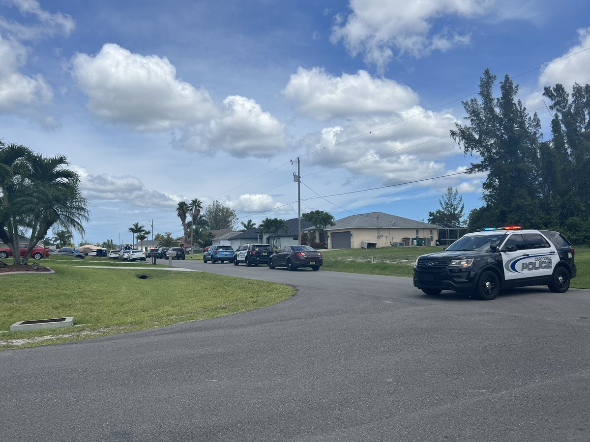 Officer involved shooting in Cape Coral. This is the scene on SW 2nd Terrace.   CCPD will be having a press conference any minute now.