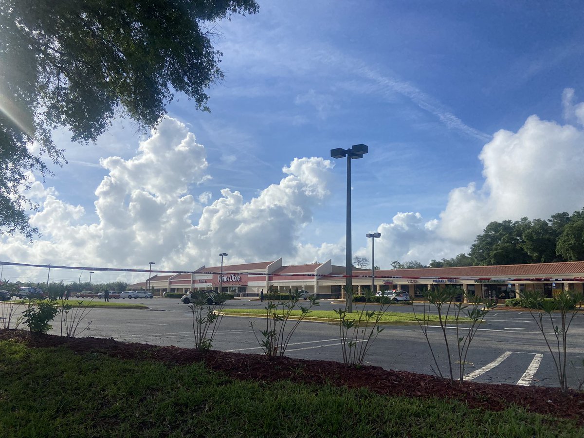 HAPPENING JFRD & JSO are responding to a homicide investigation in East Arlington - one person has died inside a burnt car in front of the Winn Dixie on Monument Rd. The body is still inside so I'm not showing close-up pics of car. No word yet on circumstances of car fire