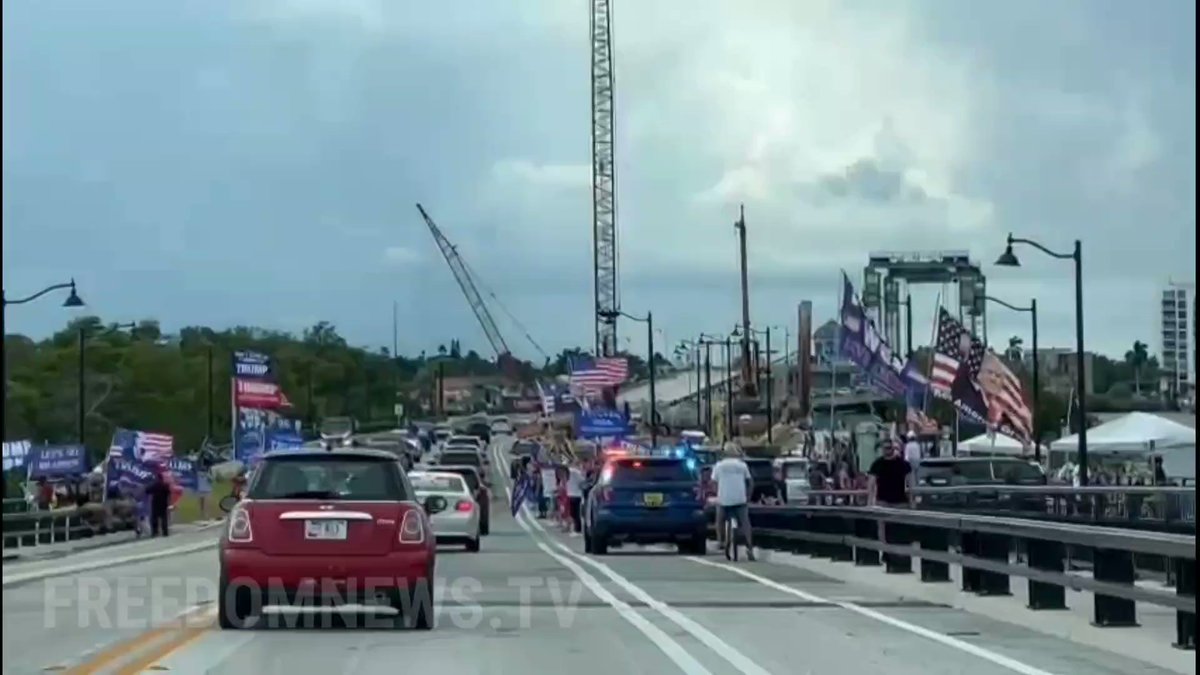 Trump supporters are gathering behind Mar-a-Lago ahead of today's rally, following FBI raid of Trump's home a few days ago.   Video credit: Rich Miller