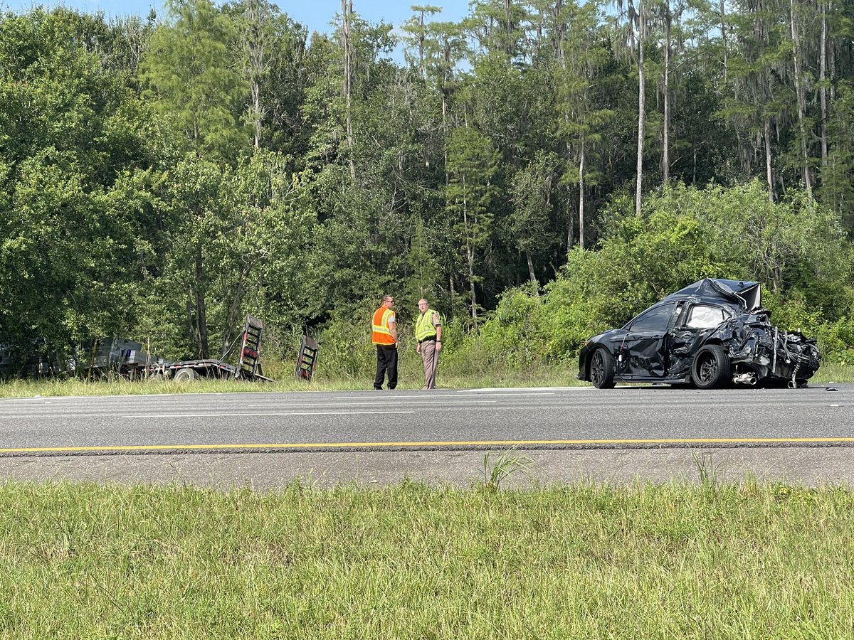 A deadly crash has shut down I-75 South near Bruce B. Downs Blvd. Troopers say 1 person has died. At least 6 vehicles look to be involved. Working to learn about other injuries. ALL SB lanes of I-75 are CLOSED & car are being diverted onto 275