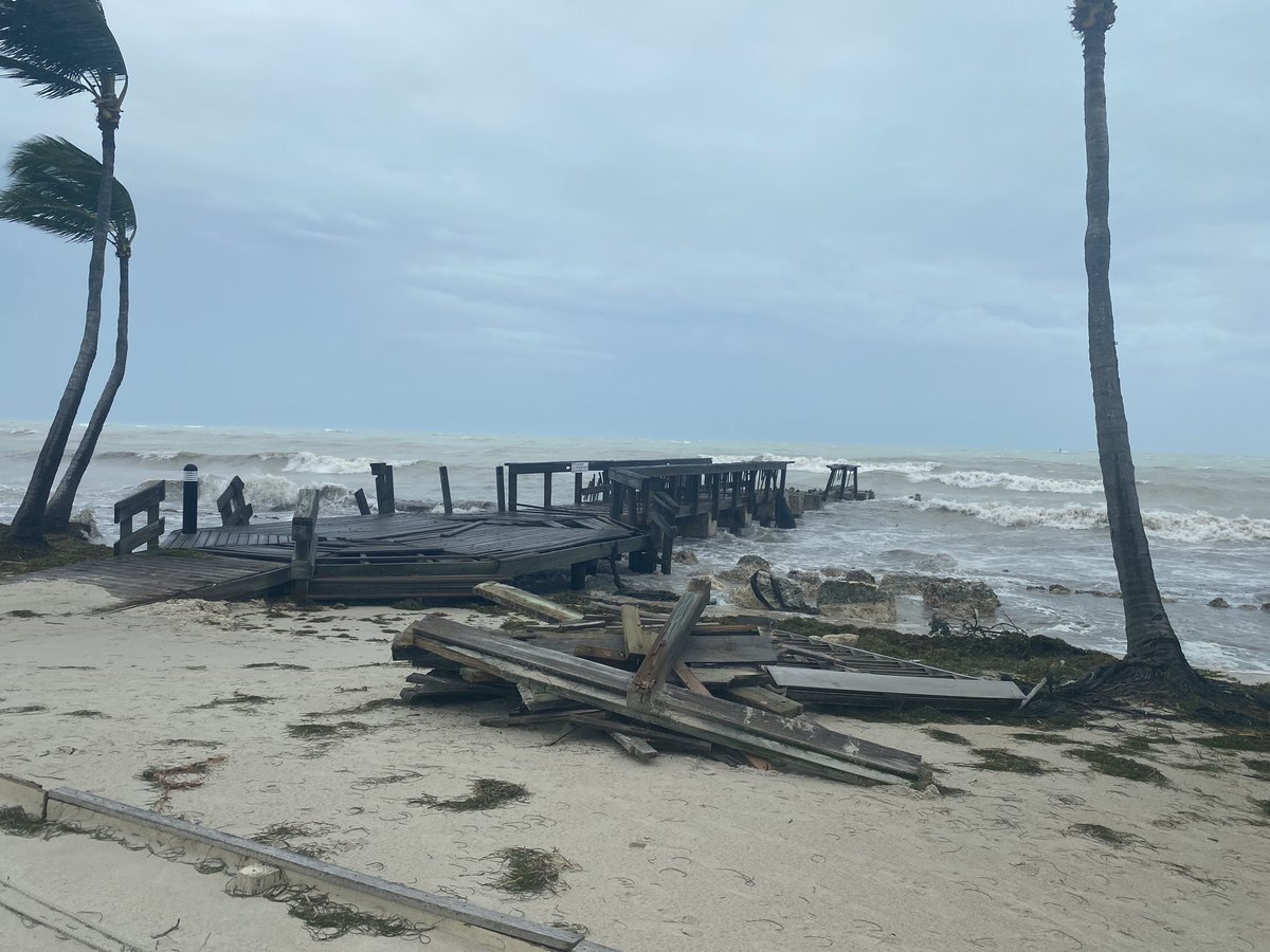 A few images from the Ian aftermath in KeyWest storm surge high water mark about 3' above street level. Trees down, power out, flooding remains