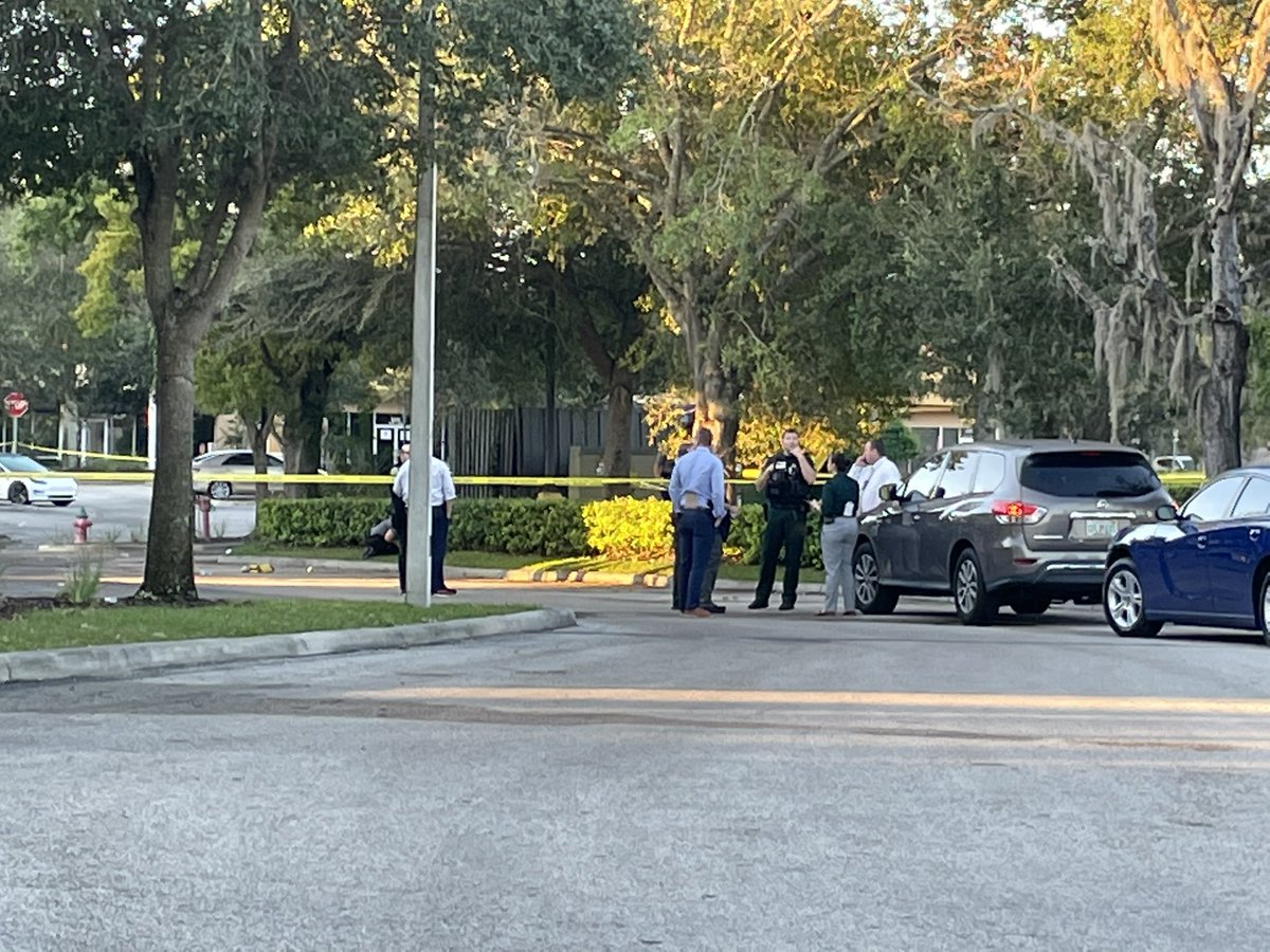 homicide investigation underway in Pine Hills. Orange County Sheriffs Office says large fight in this shopping center on W Colonial led to fatal shooting WESH