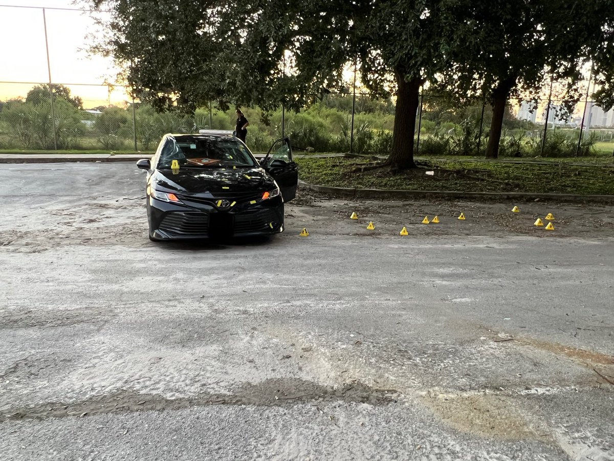 .@TampaPD is asking the public to help find the suspect(s) responsible for shooting a family of 5 who've been sleeping in their car.  Only the mother was grazed by a bullet and is in stable condition  The mother is also pregnant.   