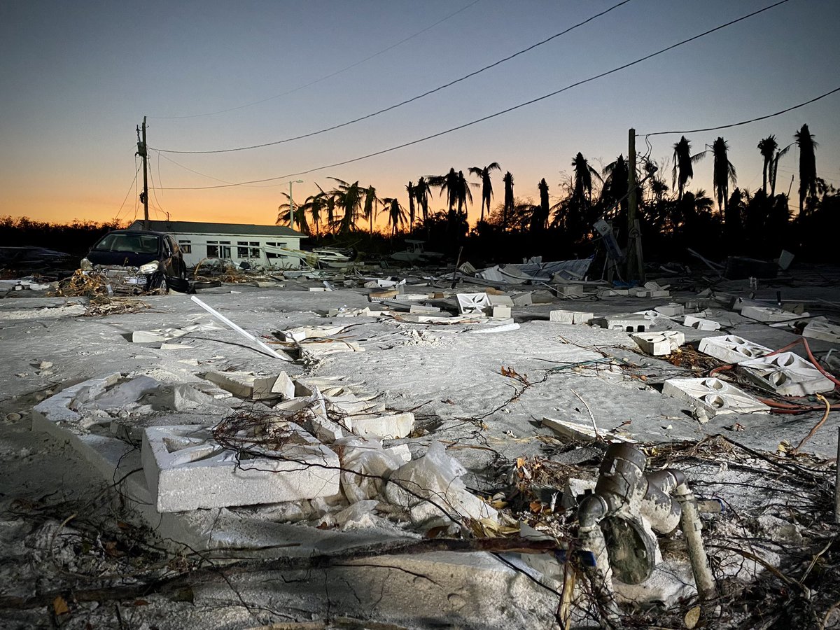 Bonita Beach this morning- a shell of what it looked like just a week ago. In this mobile home park, 40+ trailers just wiped awayresidents grateful for the mementos they're able to come back and retrieve. 