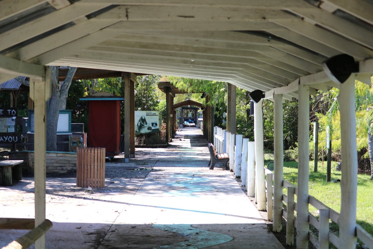 Got a look inside @Gatorland following the horrible flooding from Hurricane Ian. Much of the park was underwater - but now the cleanup is underway. Park says they hope to open on Oct. 15