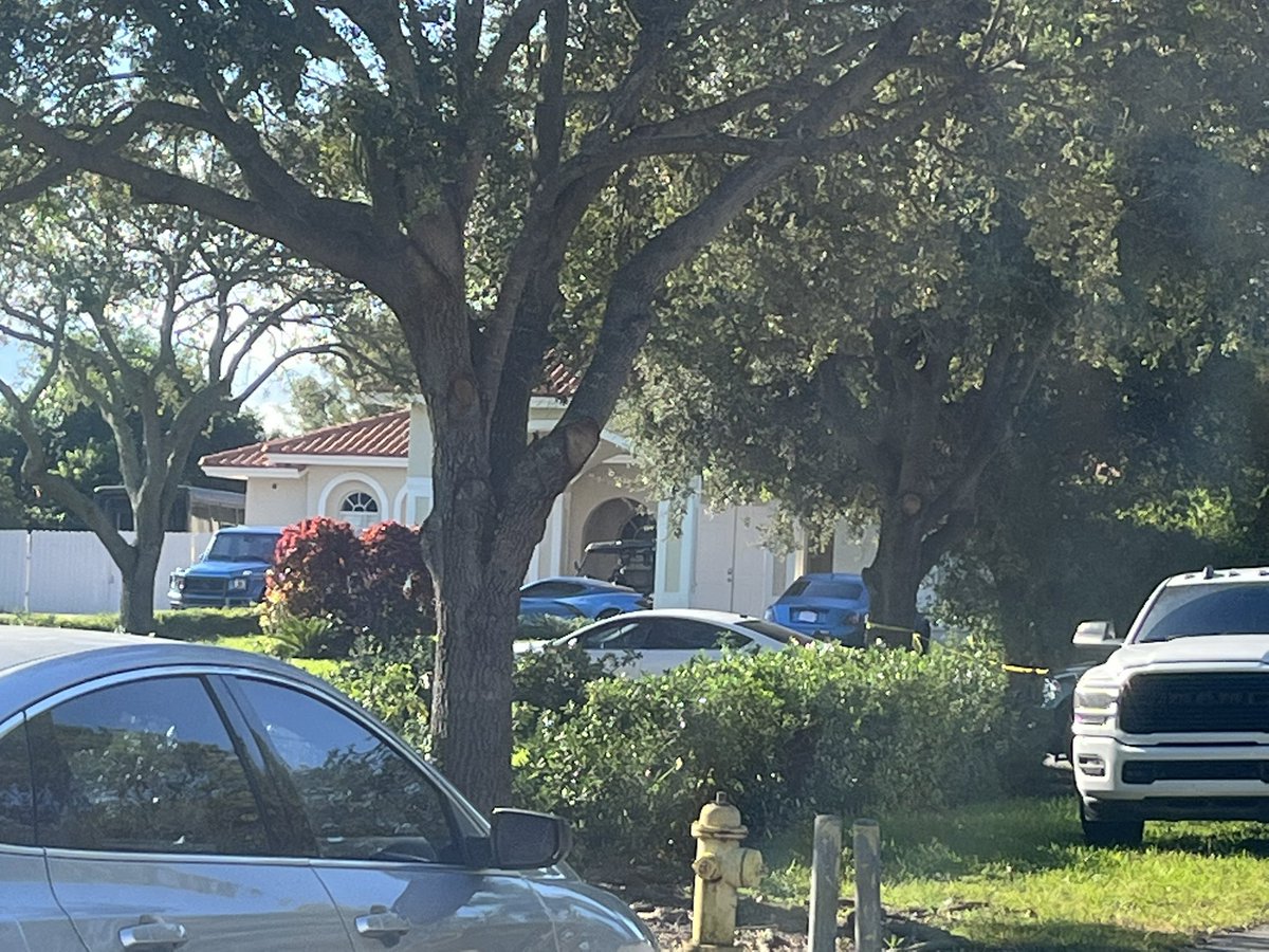 SW Miami Dade where police responded to a shot spotter alert and found a man dead in the front doorway of a home.   Police say a family member saw men shooting, & say gunmen fled (unclear if by car or on foot)