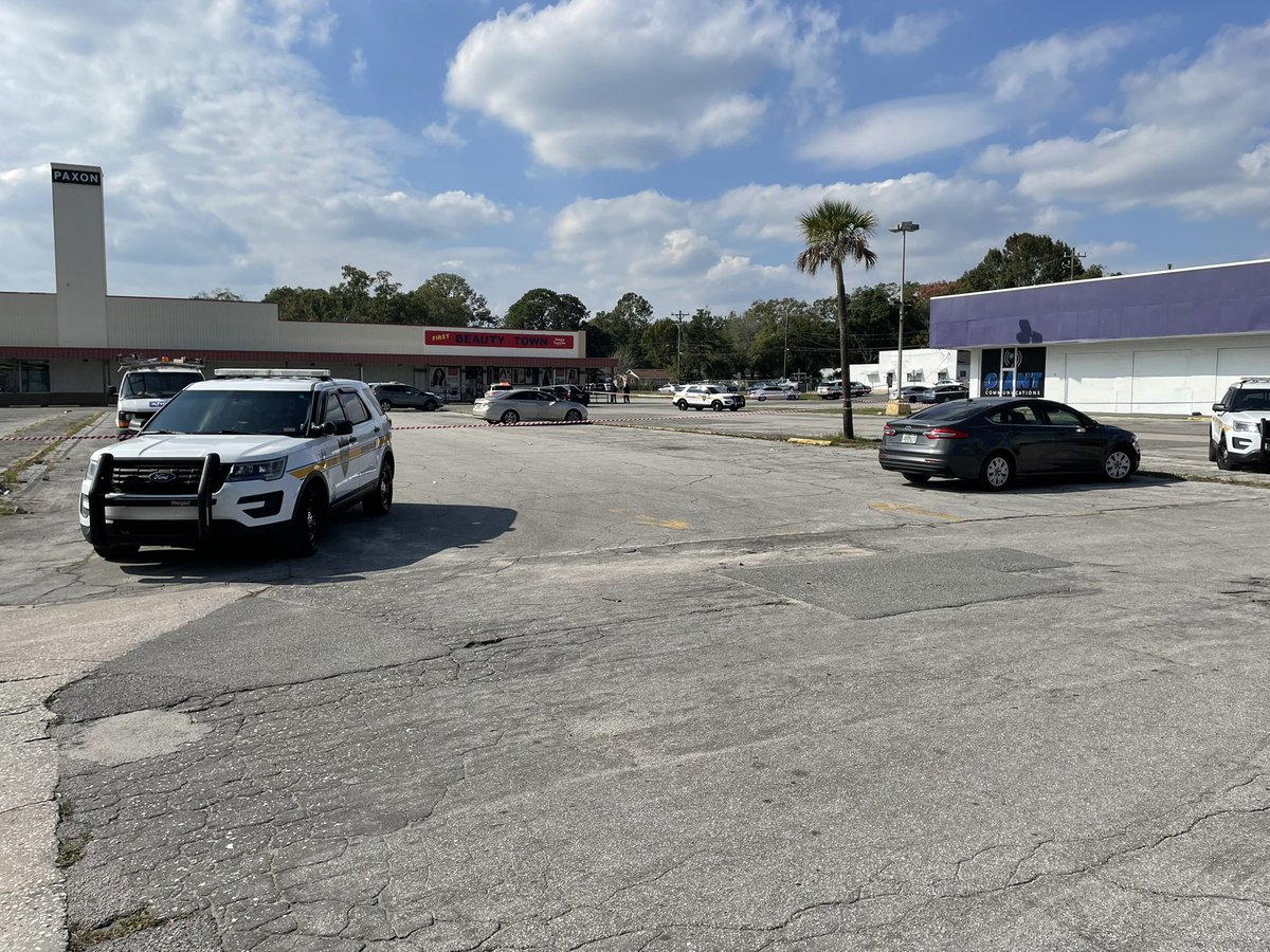 @JSOPIO is investigating an officer-involved shooting on the westside. This is at Broadway and Edgewood Ave.   Police say no officers are hurt. 