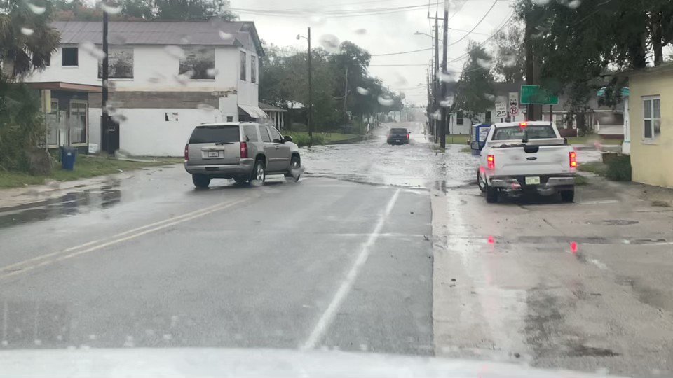 Heading out to St. Augustine to cover the impacts of Nicole. Almost immediately ran into flood waters in the outskirts of downtown.