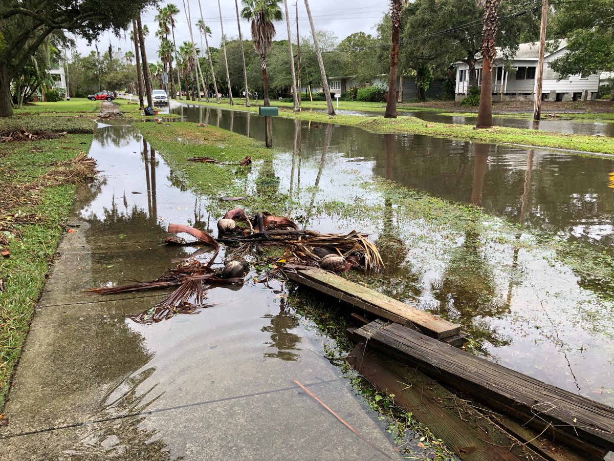 Flooding on Chamberlain Blvd in Fort Pierce