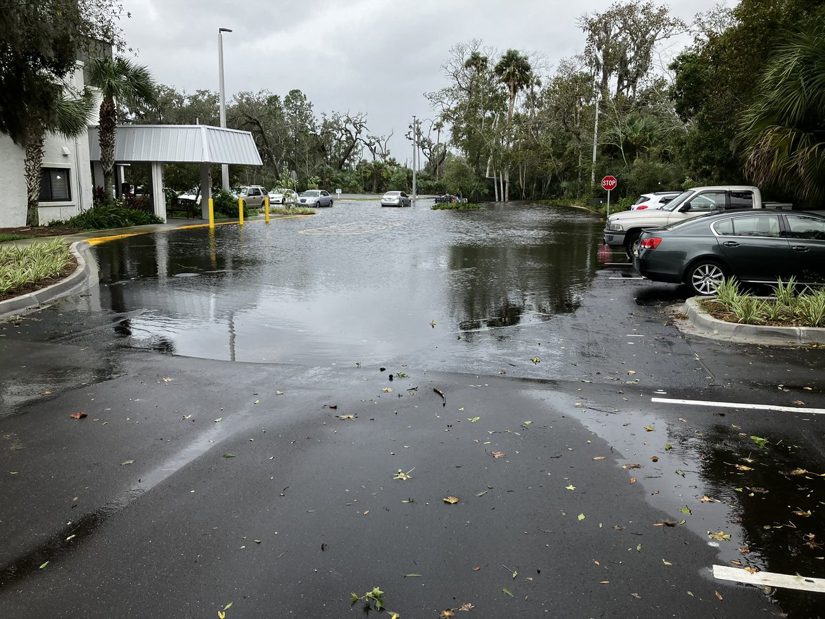 Flooding in Pablo Hamlet 1600 Shetter Ave