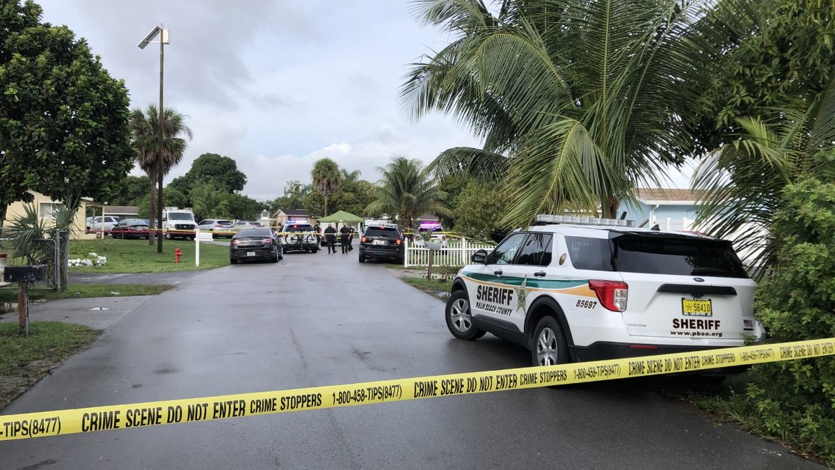 2 people shot, 1 killed near West Palm Beach, sheriff's office says