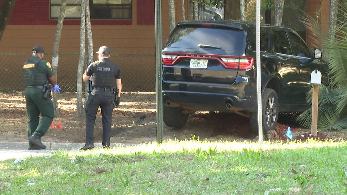 Escambia County deputies are searching for a suspect after a high-speed chase down Mobile Highway and eventual crash. The search is in the area of Ruby Ave. and Aquamarine Ave