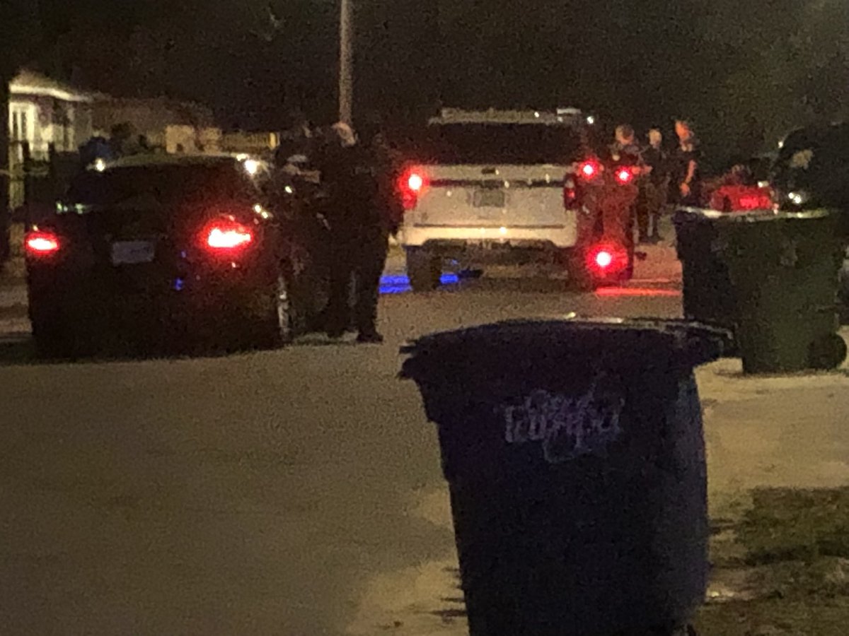 @TampaPD have arrested and charged a 16-year-old boy with three counts of aggravated assault with a deadly weapon. Police say they found a gun the suspect tried to hide at a home near the shooting