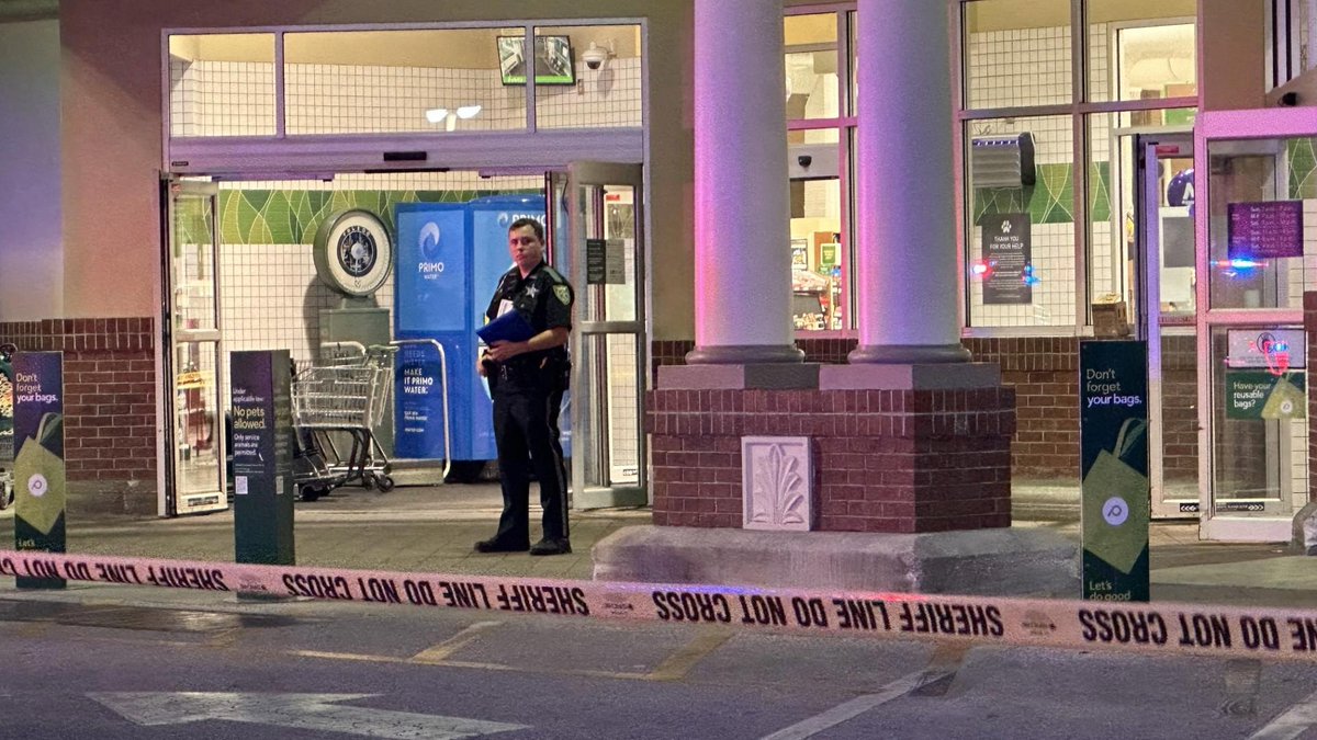 Multiple people shot at Publix Grocery Store in Spring Hill, FL  - Reports Early reports of 1 dead and  multiple injured  