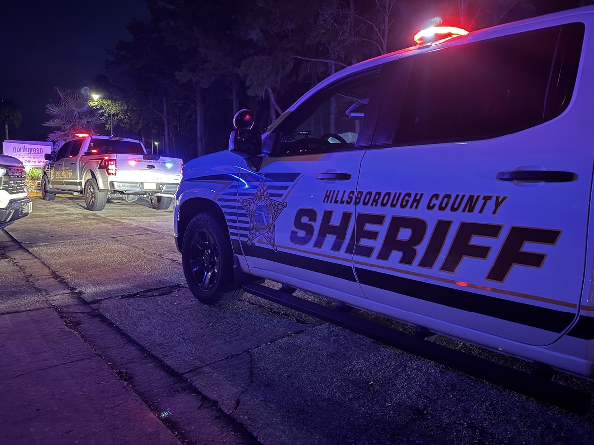 Teen fatally stabbed overnight in Tampa, suspect unknown, deputies say