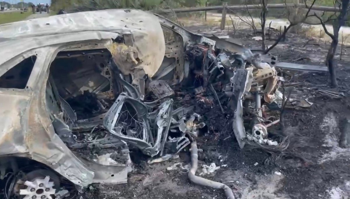 A West Palm Beach man drove the wrong way on U.S. 1 for about 16 miles before a deadly crash involving three SUVs. Border Patrol agents attempted to stop him before the crash, troopers say