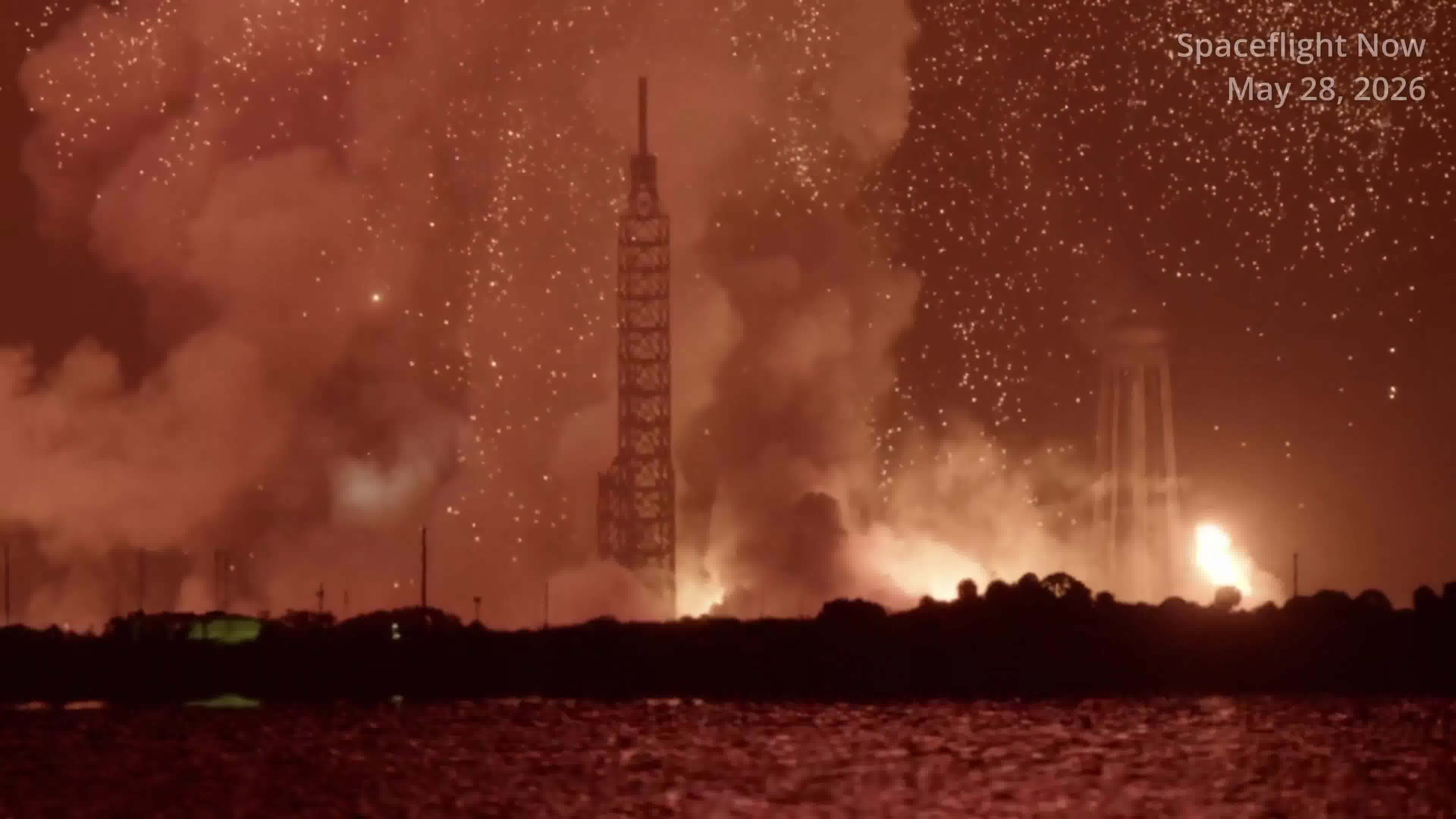 Video of the explosion at Launch Complex 36. It happened about 9 pm ET (0100 UTC) as Blue Origin was beginning a static fire test of its New Glenn rocket