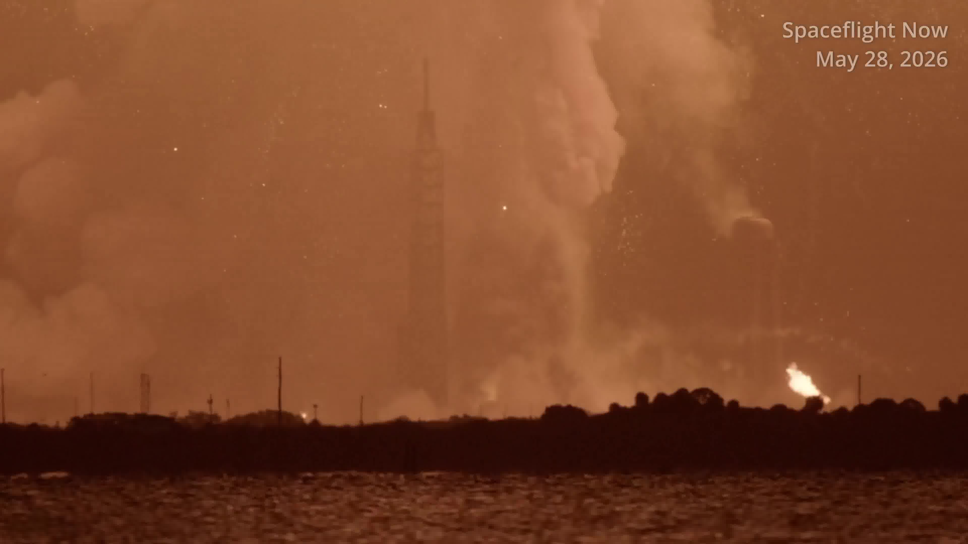 Video of the explosion at Launch Complex 36. It happened about 9 pm ET (0100 UTC) as Blue Origin was beginning a static fire test of its New Glenn rocket