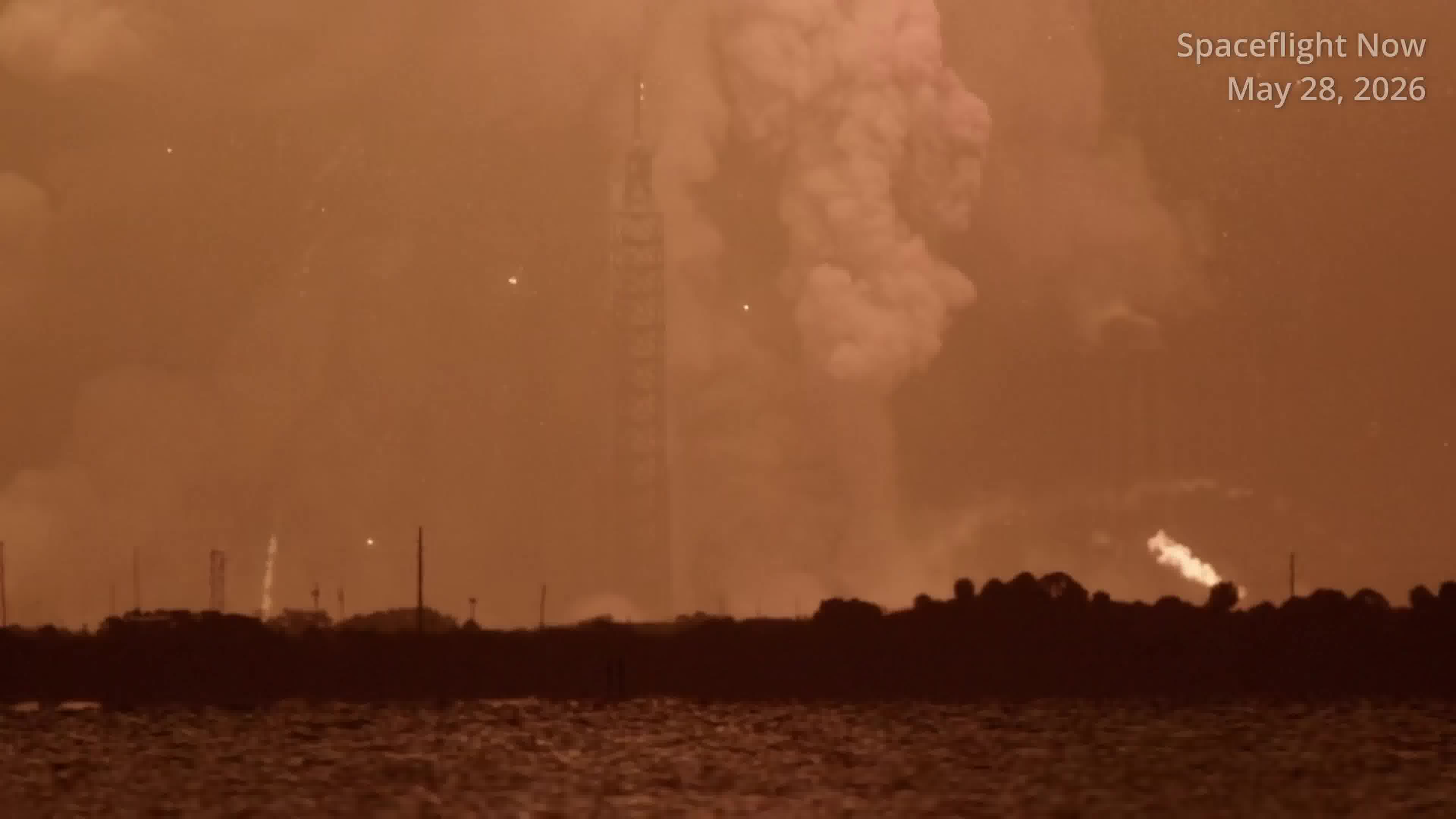 Video of the explosion at Launch Complex 36. It happened about 9 pm ET (0100 UTC) as Blue Origin was beginning a static fire test of its New Glenn rocket